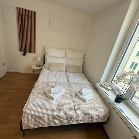 St Gallen - 5 Min Vom Bahnhof - Roter Platz St. Gallen